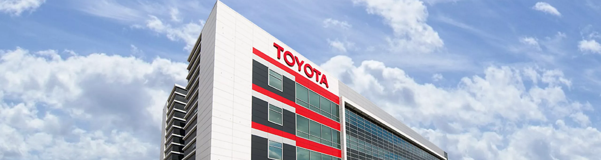 Изображение на странице TOYOTA ПОДВЕЛА ИТОГИ ПРОДАЖ В РОССИИ ЗА 2021 ГОД 